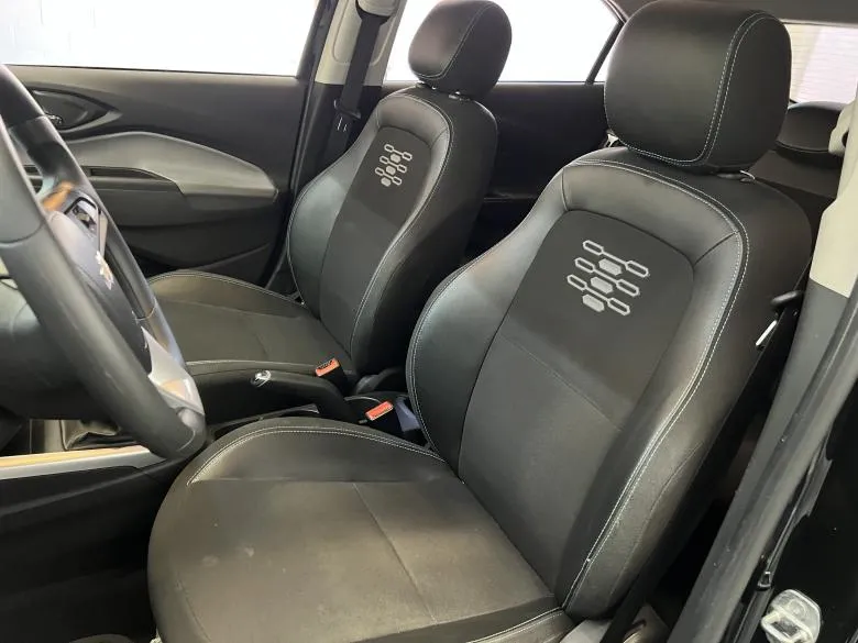 GM - Chevrolet - CHEVROLET/ONIX LT 1.0
