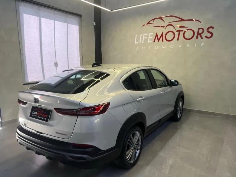 Fiat - FIAT/FASTBACK 1.0 200 TURBO AT