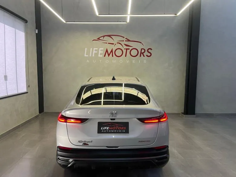 Fiat - FIAT/FASTBACK 1.0 200 TURBO AT