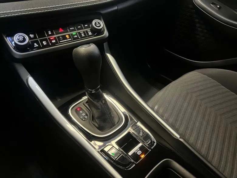 Fiat - FIAT/FASTBACK AUDACE 1.0 200T AT