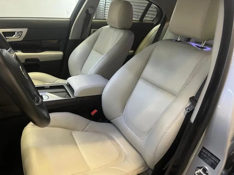 Jaguar - JAGUAR / XF SPORT LUXURY 2.0T AT