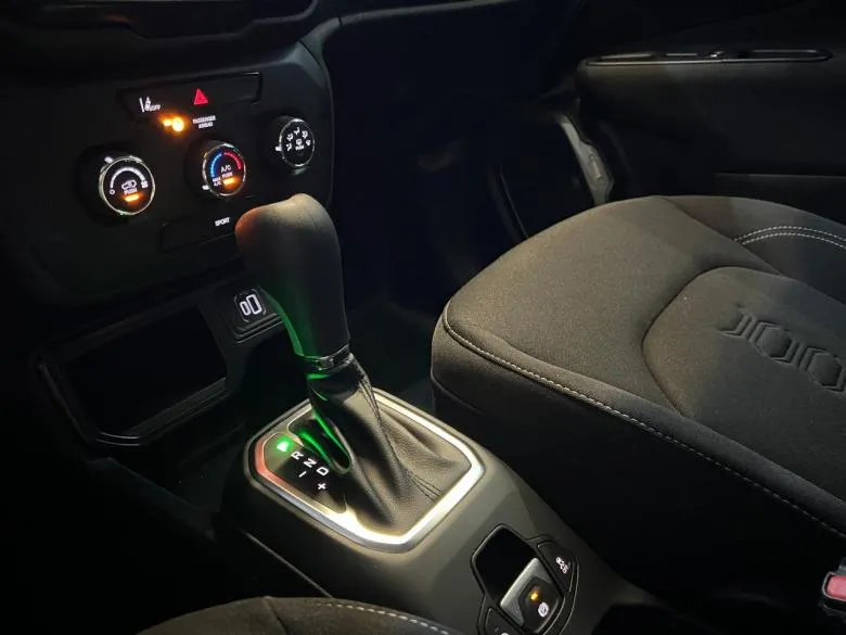 Jeep - JEEP / RENEGADE 1.3 T270 TB AT