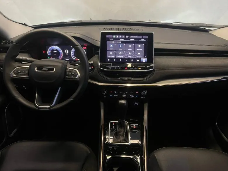 Jeep - JEEP/COMMANDER LIMITED 1.3 T270