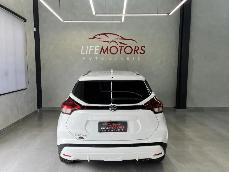 Nissan - NISSAN/KICKS ADVANCE 