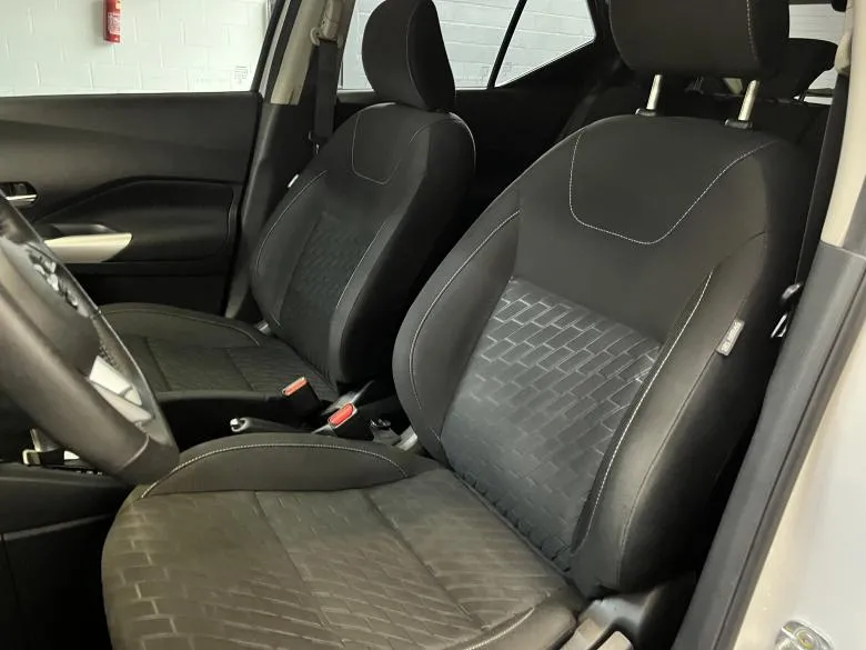 Nissan - NISSAN/KICKS ADVANCE 