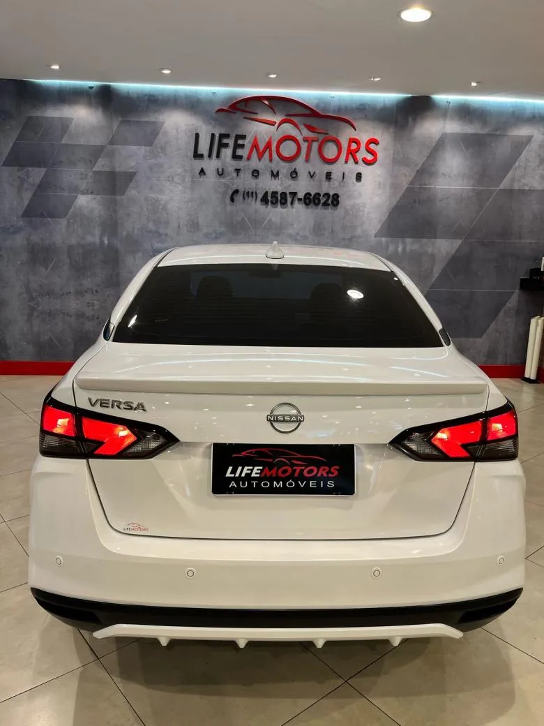 Nissan - NISSAN/VERSA EXCLUSIVE 1.6  