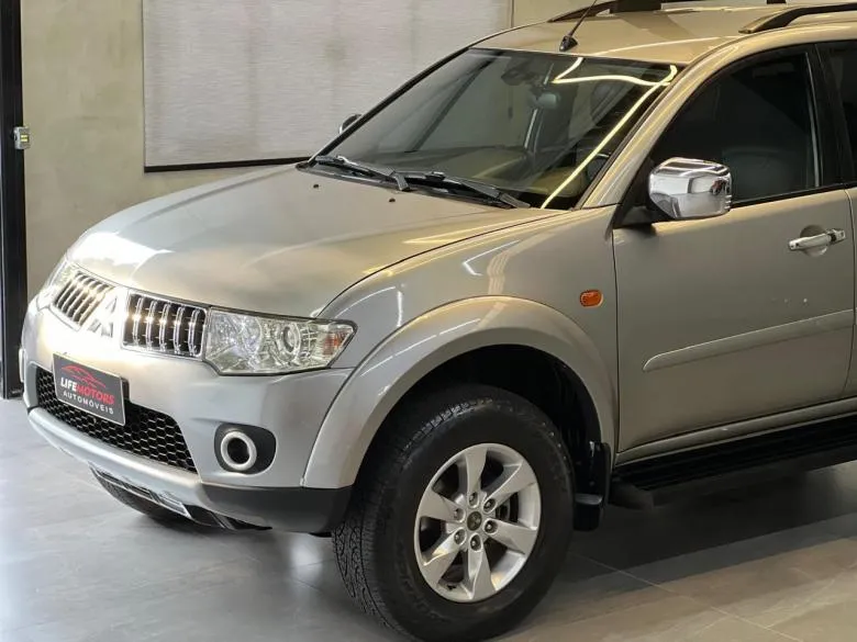 Mitsubishi - PAJERO DAKAR 3X2 4X4 DIESEL AUTOMATICO