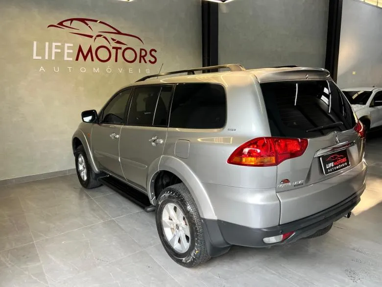 Mitsubishi - PAJERO DAKAR 3X2 4X4 DIESEL AUTOMATICO