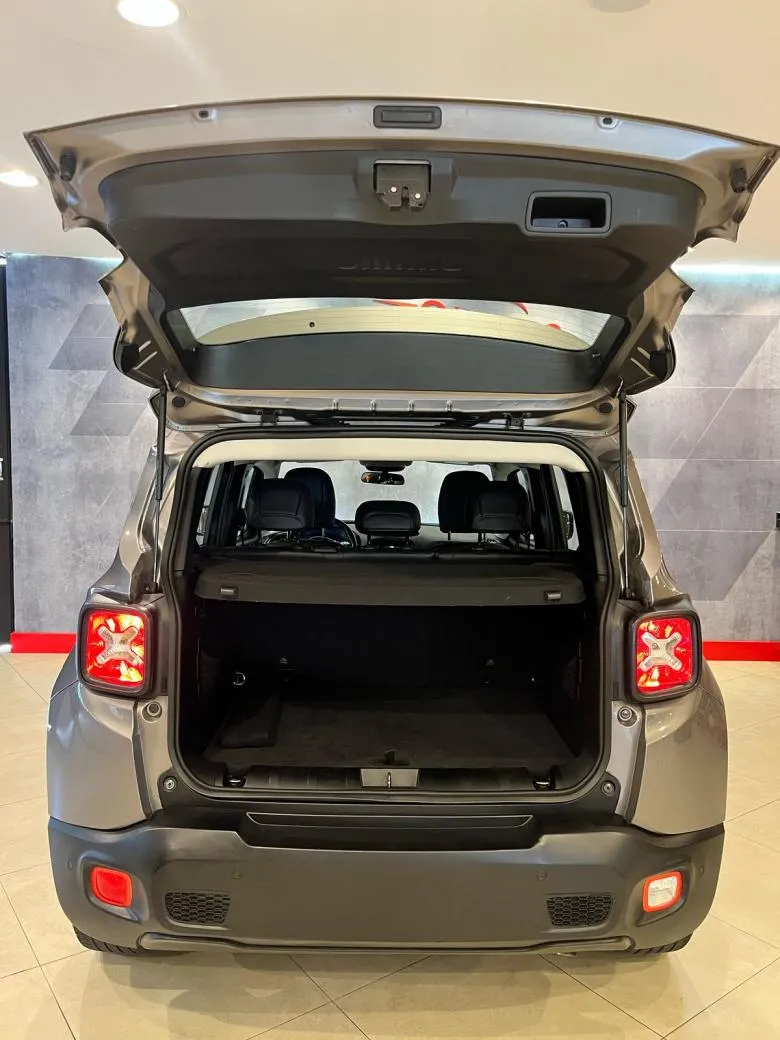 Jeep - REEGADE 1.8 LONGITUDE 
