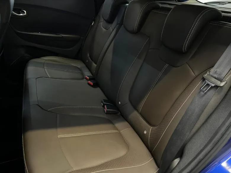 Renault - RENAULT/CAPTUR ICONIC 1.3 TB AT