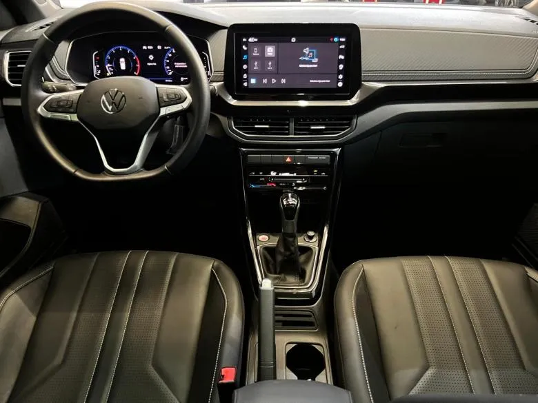 VW - VolksWagen - VW/T-CROSS COMFORTLINE TSI