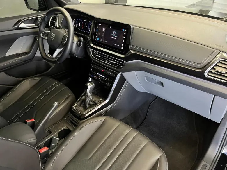 VW - VolksWagen - VW/T-CROSS COMFORTLINE TSI
