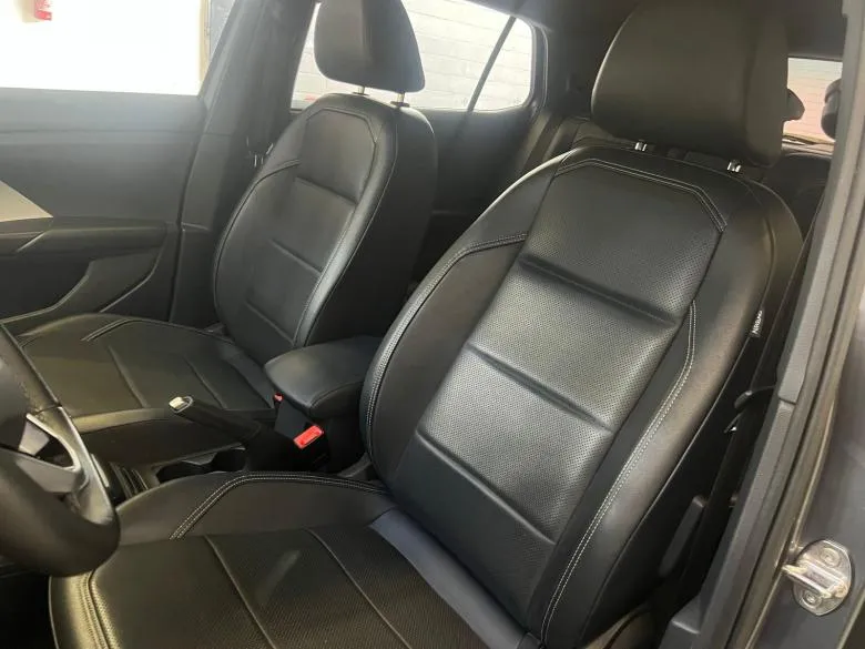 VW - VolksWagen - VW/T-CROSS HIGHLINE 1.4 TSI