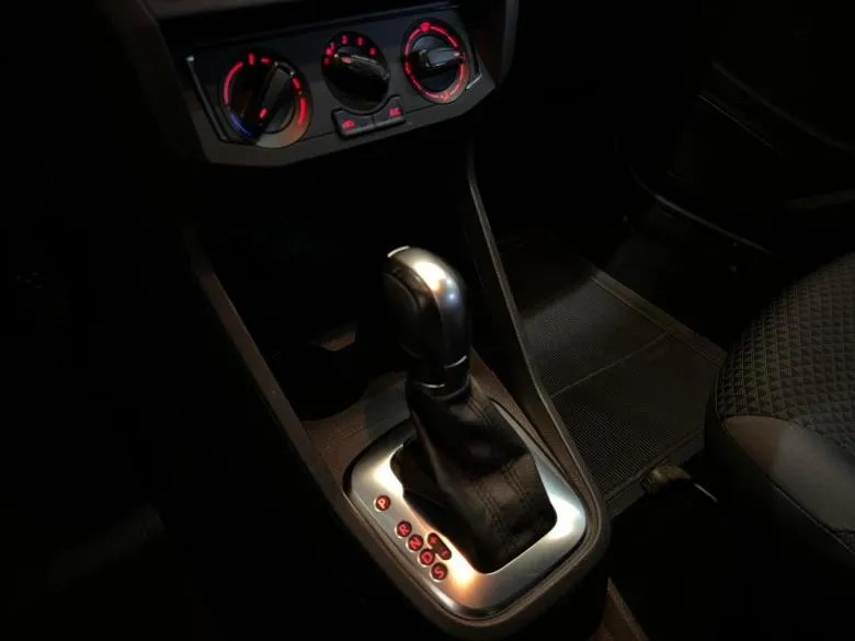 VW - VolksWagen - VW/VOYAGE 1.6 MSI 